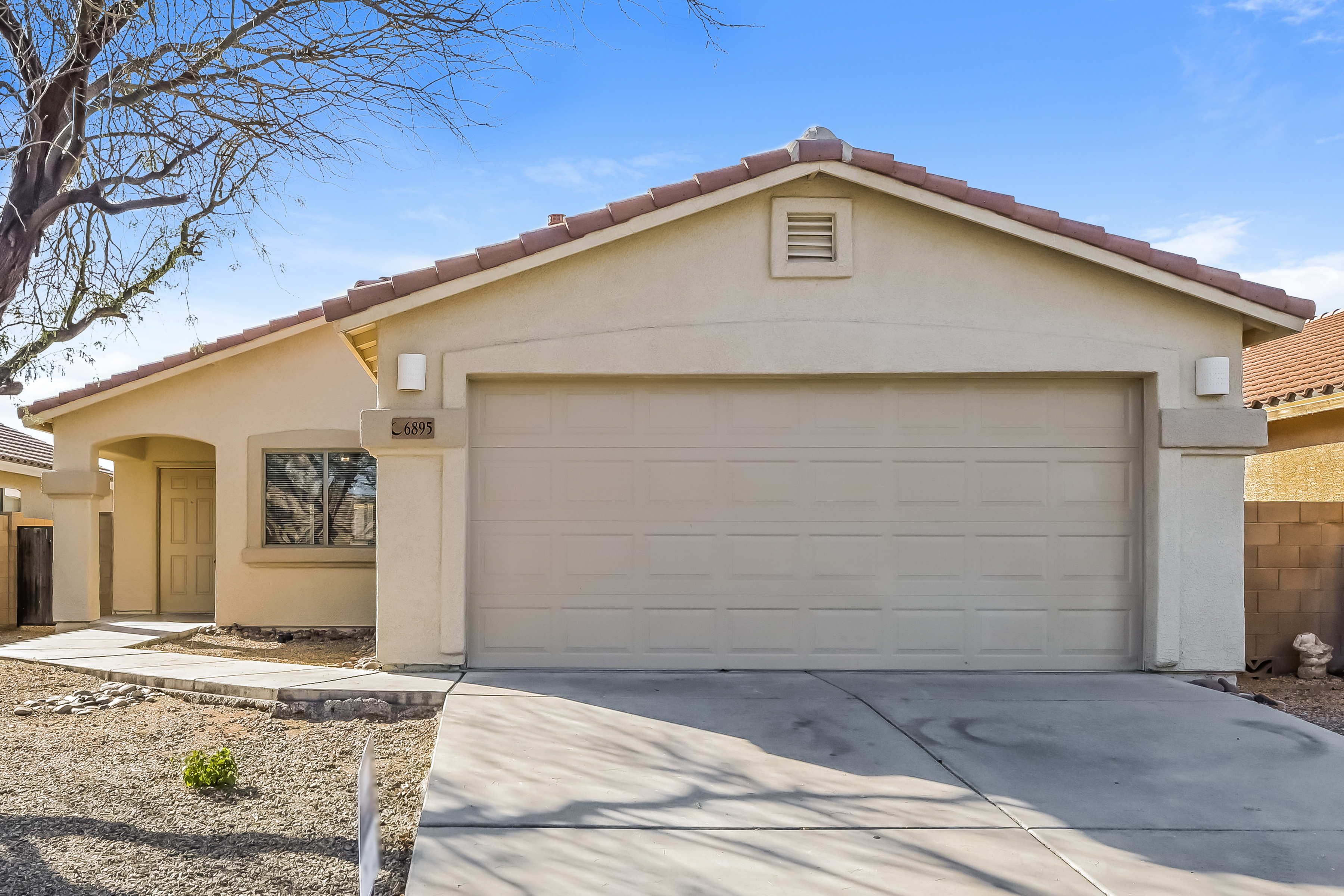 6895 W Quailwood Way Tucson, AZ 85757